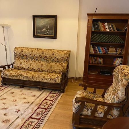 Peninsula Apartment, Constanta Bagian luar foto