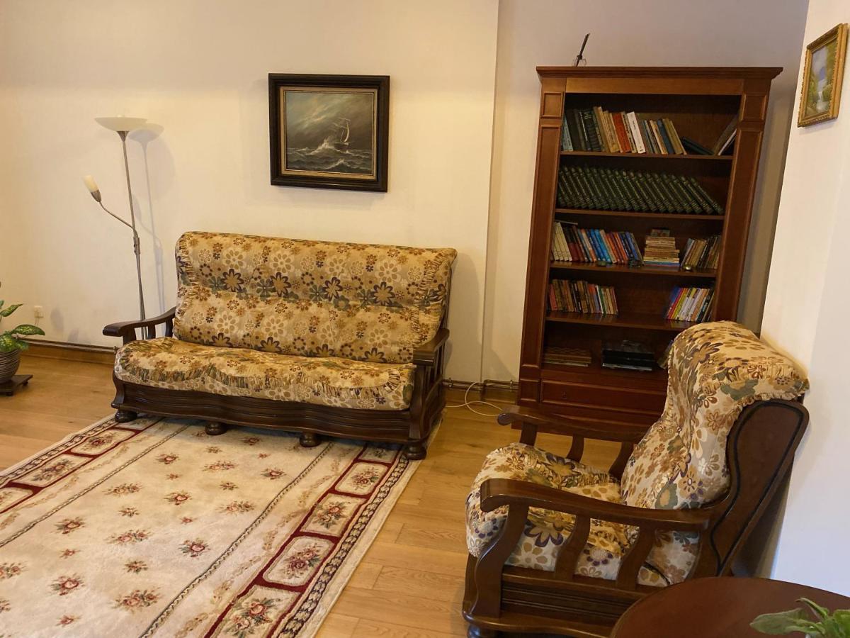 Peninsula Apartment, Constanta Bagian luar foto